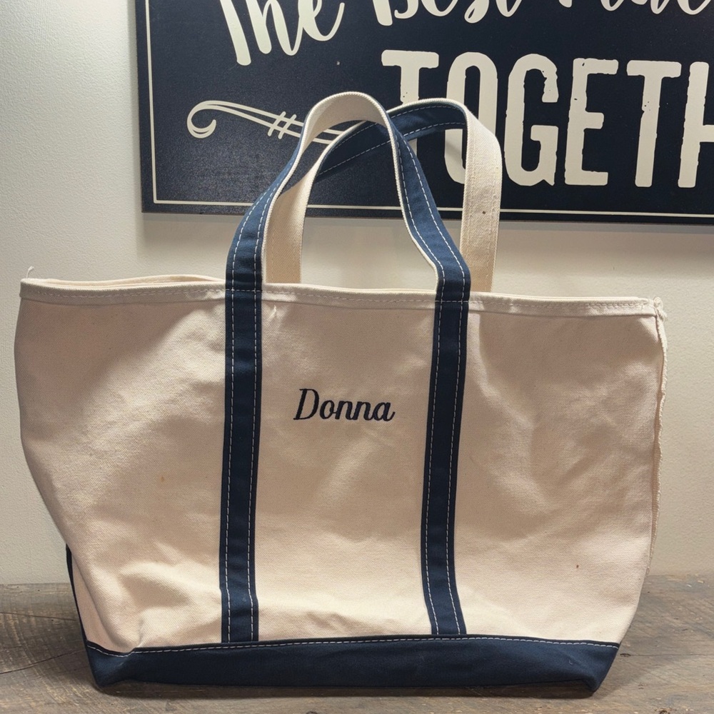 Vintage LL Bean Canvas Tote with Navy Trim zip close LARGE